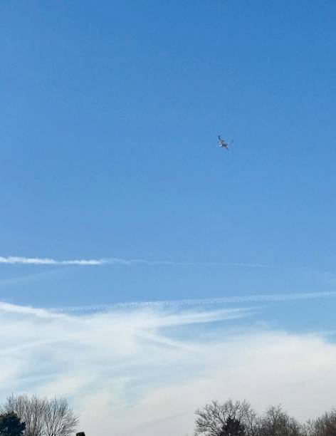 istock Airplane in route to Landing 920828462