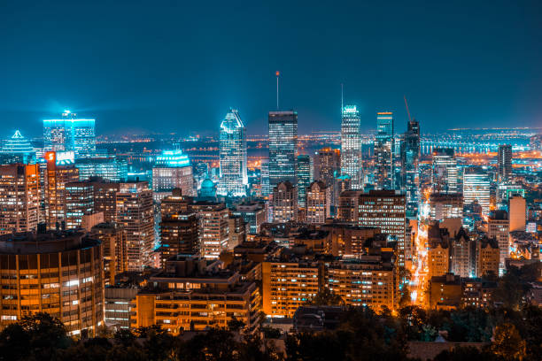 Montreal Skyline Montreal Quebec. Shot just before the sunrise. montreal stock pictures, royalty-free photos & images