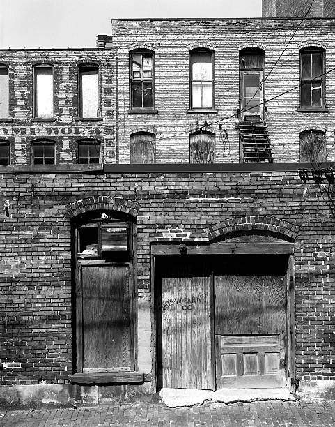 istock Old Buildings in Alley 92084816