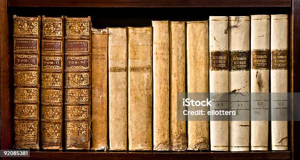 Antike Rechtbücher Stockfoto und mehr Bilder von Farbbild - Farbbild, Fotografie, Horizontal