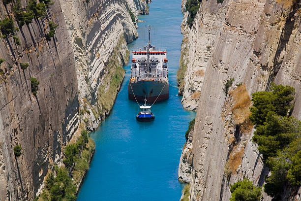 corinto crossing - canale di corinto immagine foto e immagini stock