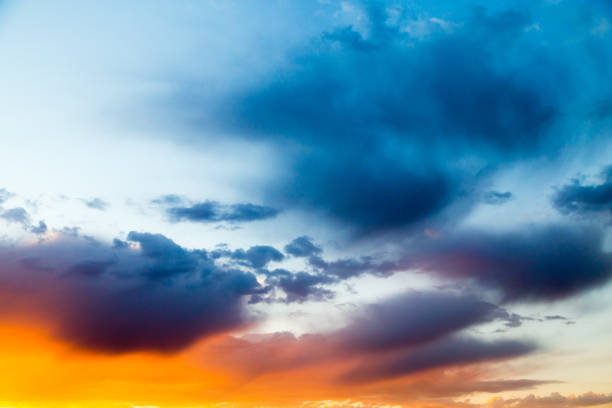 istock Beautiful clouds in the sky at sunset 920908474