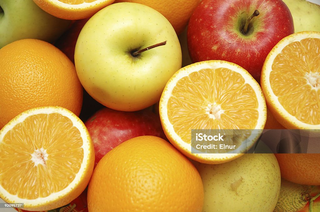 Apfel und Orange im market stand - Lizenzfrei Apfel Stock-Foto
