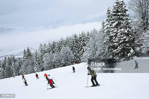 Bieg Zjazdowy - zdjęcia stockowe i więcej obrazów Alpy - Alpy, Austria, Czynność