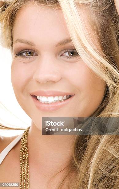 Foto de Grande Sorriso e mais fotos de stock de Adulto - Adulto, Beleza, Bem-estar