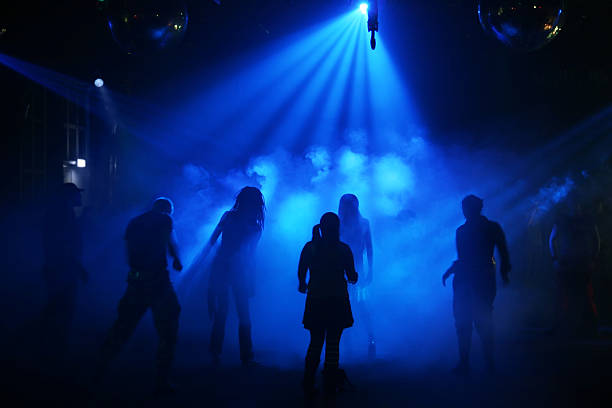 istock Silhouettes of dancing teenagers 92098812