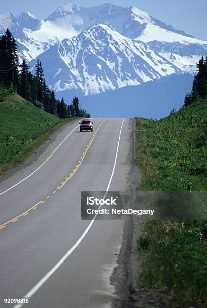 British Columbia Cassiar La Foto de stock y más banco de imágenes de Canadá - Canadá, Columbia Británica, Conducir