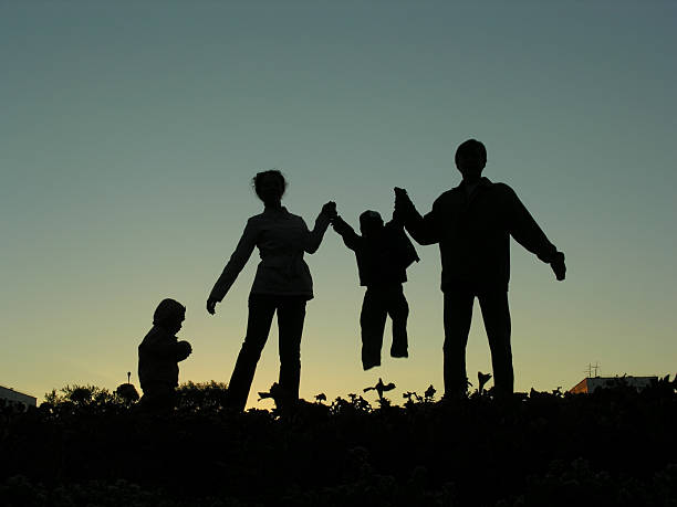 istock family of four sundown 2 92099143