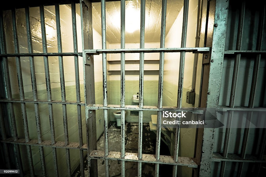 刑務所の独房でアルカトラズ島 - 刑務所の部屋のロイヤリティフリーストックフォト