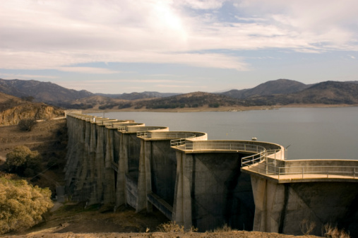 Overlook of kerr dam in early may