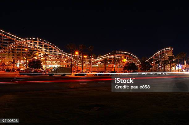 Grozy W Nocy - zdjęcia stockowe i więcej obrazów Rollercoaster - Rollercoaster, San Diego, Park rozrywki