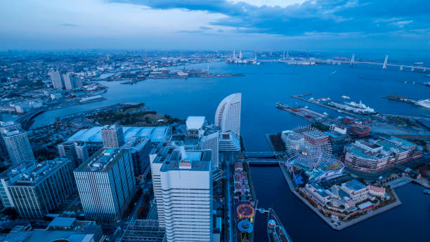 istock Yokohama cityscape 1 921009998