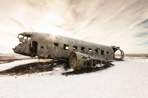 istock Solheimasandur the plane wreck view during winter snow 921010428