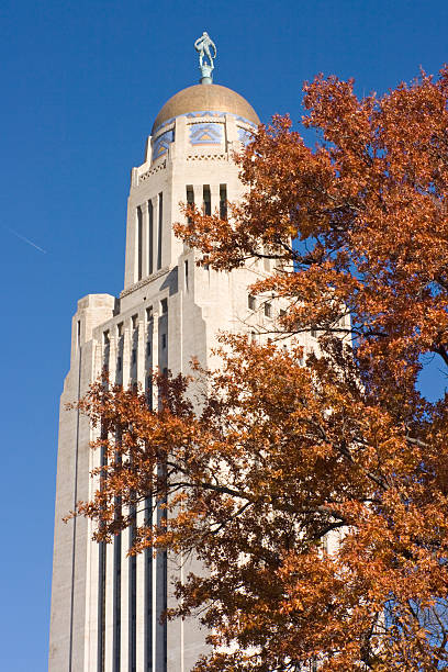 линкольн, небраска, государственный капитолий здание - nebraska lincoln nebraska state capitol building state стоковые фото и изображения