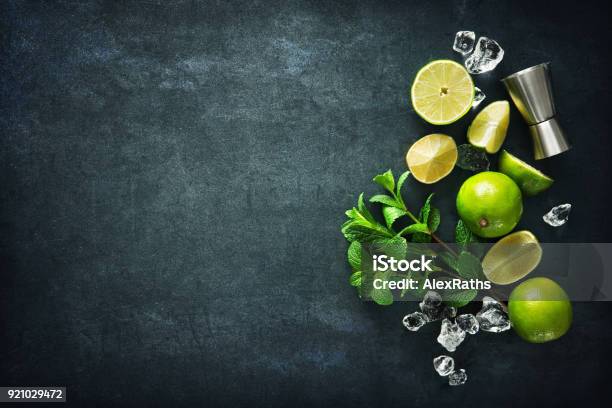 Mojito Cocktail Stockfoto und mehr Bilder von Caipirinha - Caipirinha, Bildhintergrund, Frische