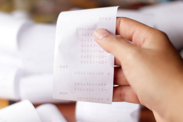 istock Bill for income and expenditure 921048440