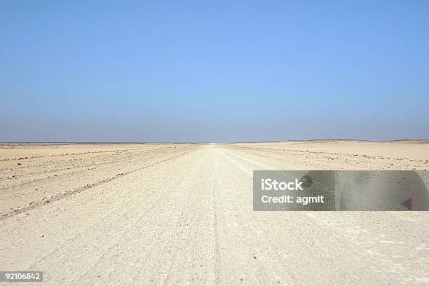 Nada - Fotografias de stock e mais imagens de Estrada no Deserto - Estrada no Deserto, Abandonado, Areia