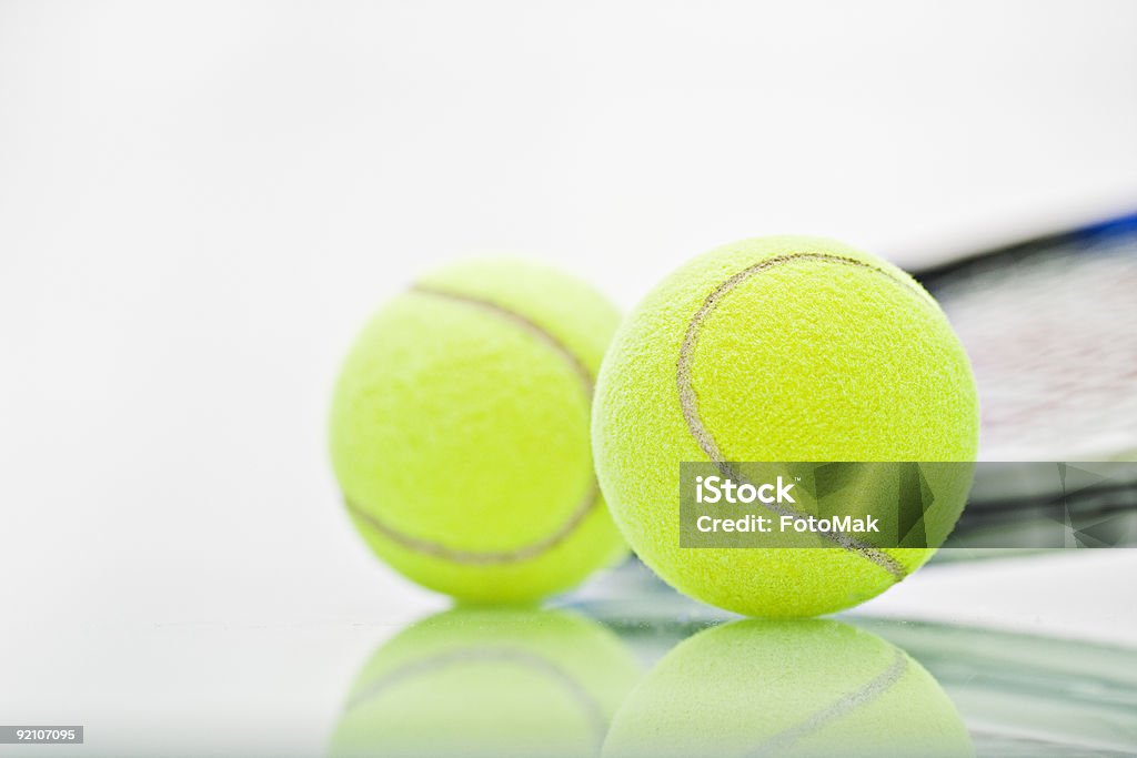 Piłki tenisowe i Rakieta - Zbiór zdjęć royalty-free (Tenis)
