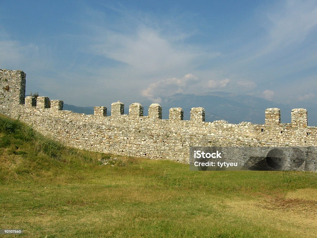 Parede Platamon castelo-fortaleza - Foto de stock de Acabado royalty-free
