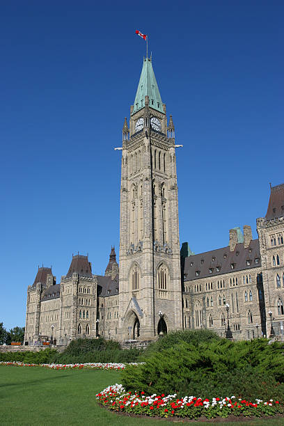 istock Canadian Parliament Building 92108234