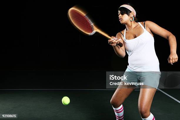 Azione Di Gioco Di Tennis Ritratto - Fotografie stock e altre immagini di 1980-1989 - 1980-1989, Abbigliamento sportivo, Adolescente