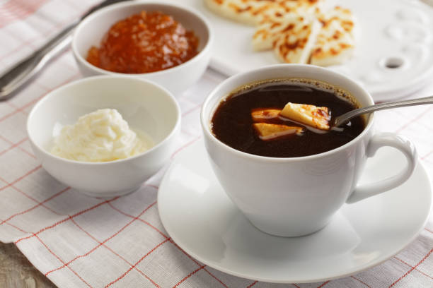 formaggio, marmellata di cloudberry e caffè - coffee hot drink cup teaspoon foto e immagini stock