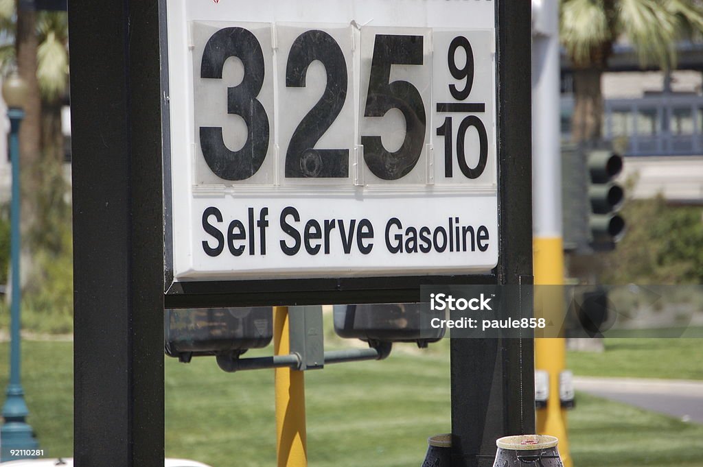 Señal de gasolina - Foto de stock de Gasolinera libre de derechos
