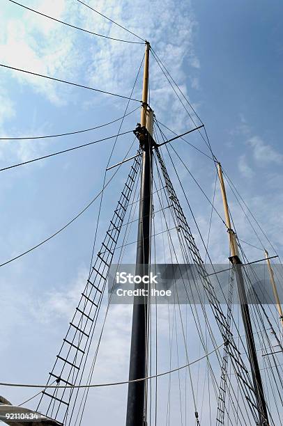 Barque Alberi - Fotografie stock e altre immagini di Acqua - Acqua, Albero di nave, Albero maestro