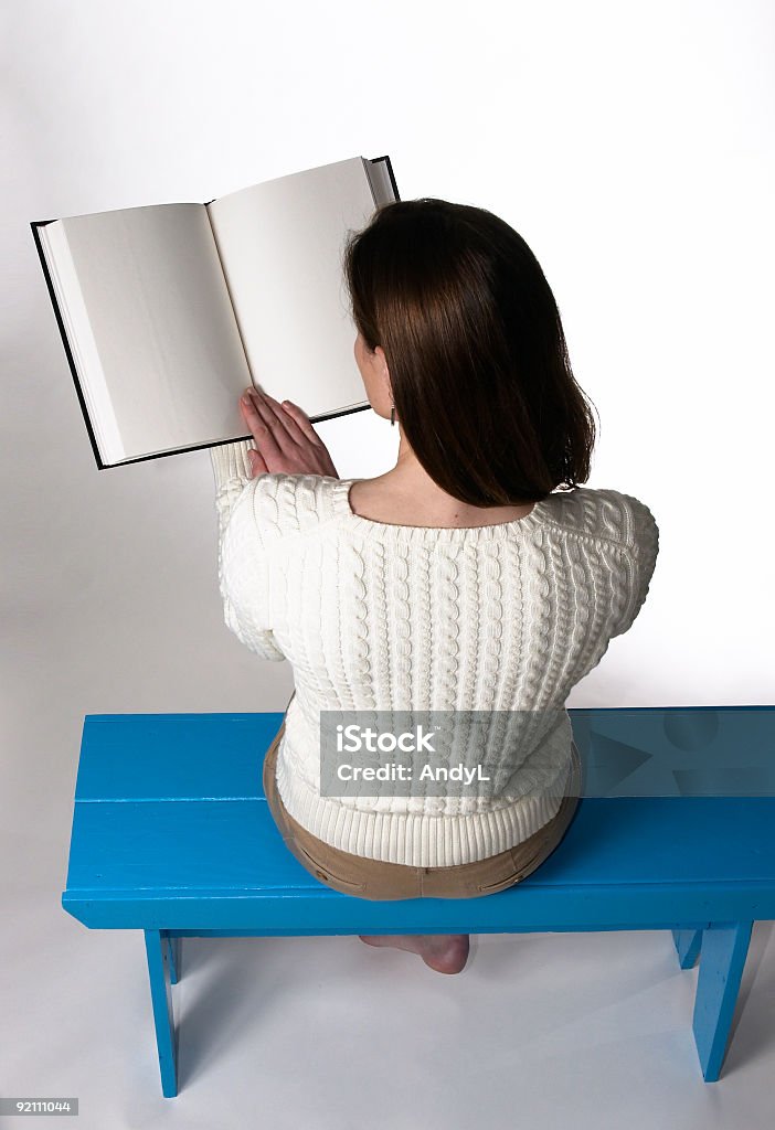 Donna lettura - Foto stock royalty-free di Adulto