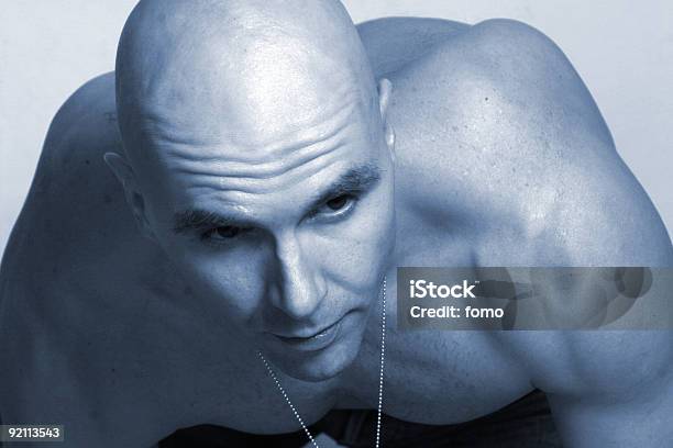 Muscleman Blu - Fotografie stock e altre immagini di A petto nudo - A petto nudo, Adulto, Arte del ritratto