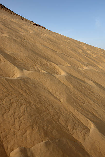 dunas de areia no egito - dusk shadow dry sandbar - fotografias e filmes do acervo