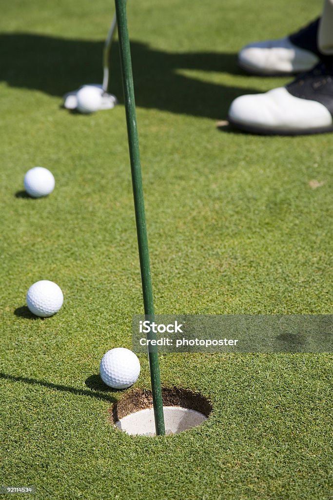 Dans le trou - Photo de Image en couleur libre de droits