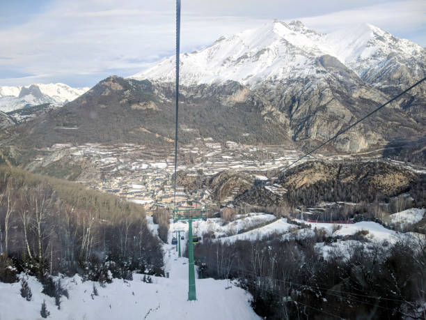 istock Panoramic view of Panticosa (Spain) 921148586