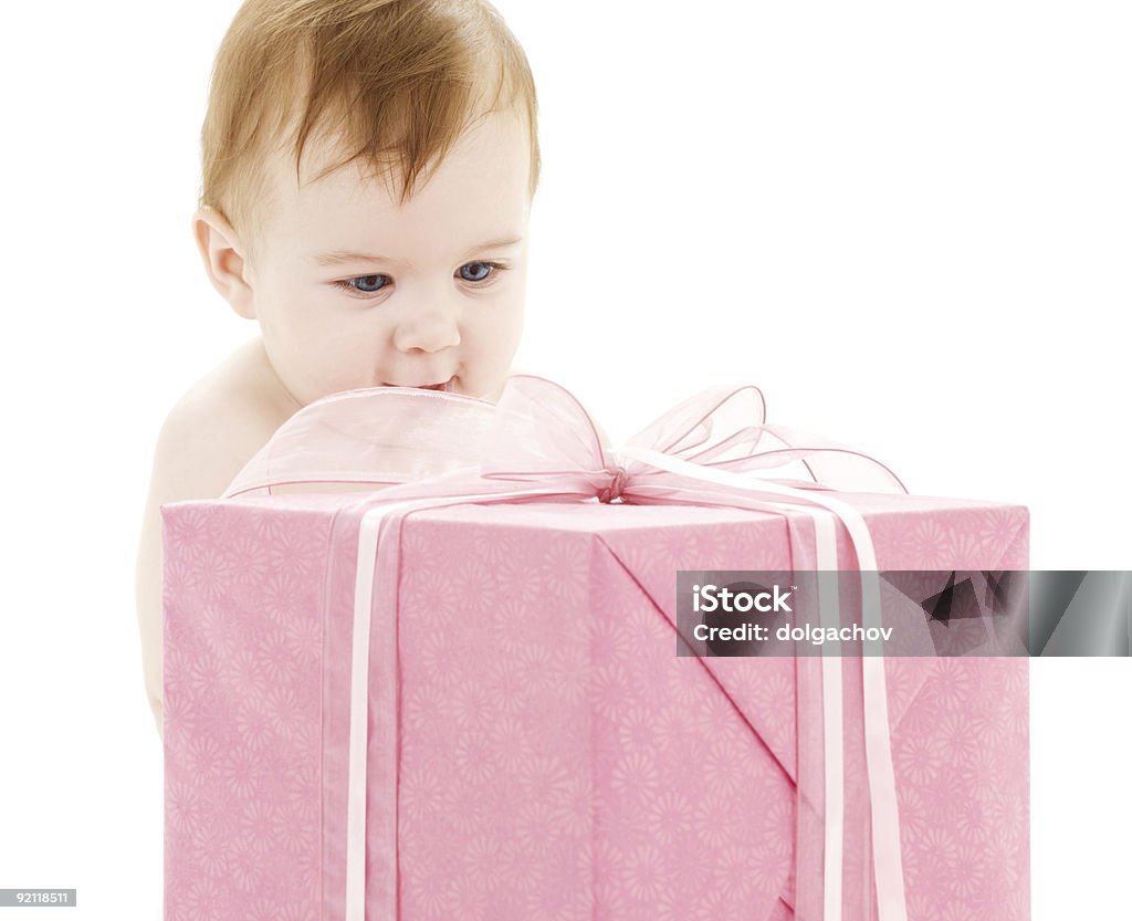 Bambino con grande scatola regalo - Foto stock royalty-free di Allegro