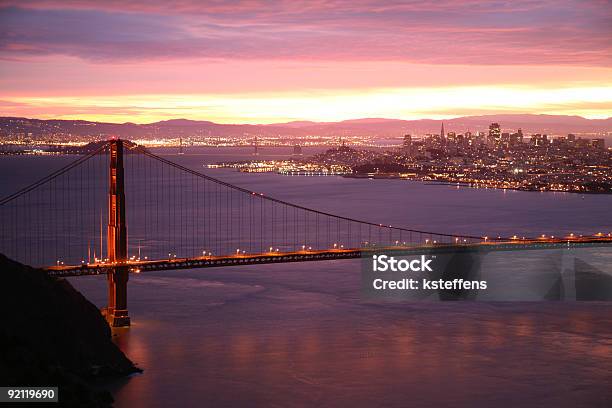 Cielo Di San Francisco Presso Il Golden Gate Bridge - Fotografie stock e altre immagini di Ambientazione esterna