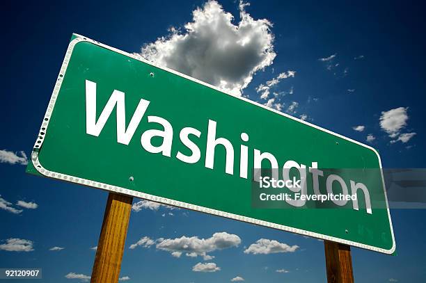 Washington Road Señal Foto de stock y más banco de imágenes de Color - Tipo de imagen - Color - Tipo de imagen, EE.UU., Estado de Washington