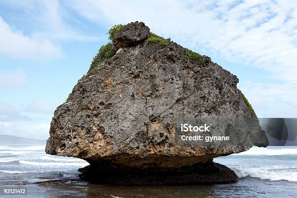 Foto de Formação Rochosa e mais fotos de stock de Arranjo - Arranjo, Azul, Barbados