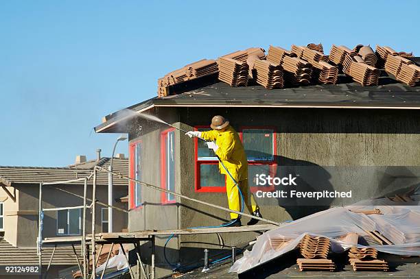 Operaio Edile Pressione Lavaggi - Fotografie stock e altre immagini di Giacca impermeabile - Giacca impermeabile, Lavare, Acqua