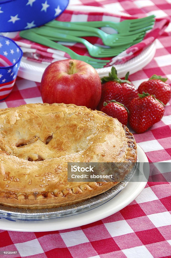 Quarto di luglio, la torta di mele - Foto stock royalty-free di 4 Luglio