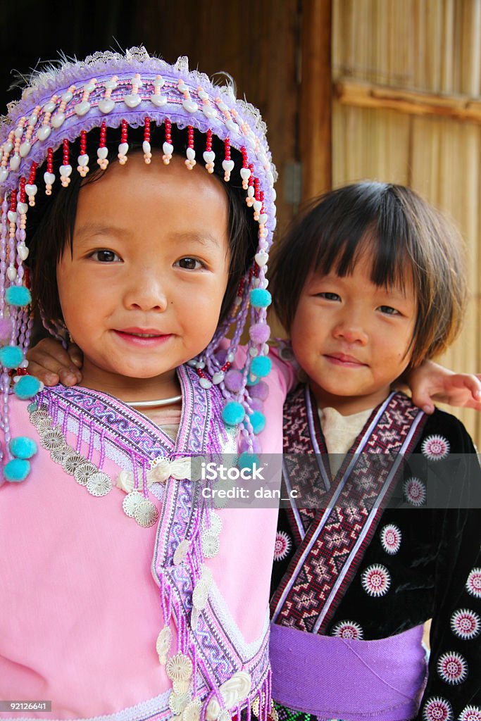 Zwei Hmong-Mädchen - Lizenzfrei Kind Stock-Foto