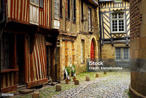 Medieval Casas - Fotografias de stock e mais imagens de Exterior de edifício - Exterior de edifício, Tudor, Estrutura de Madeira