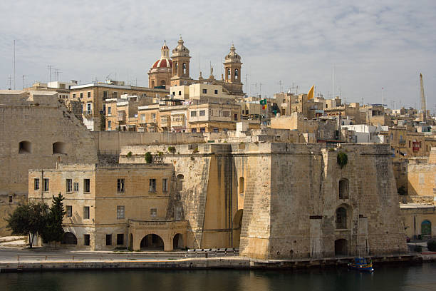 und senglea (l'isla), malta - l isla stock-fotos und bilder