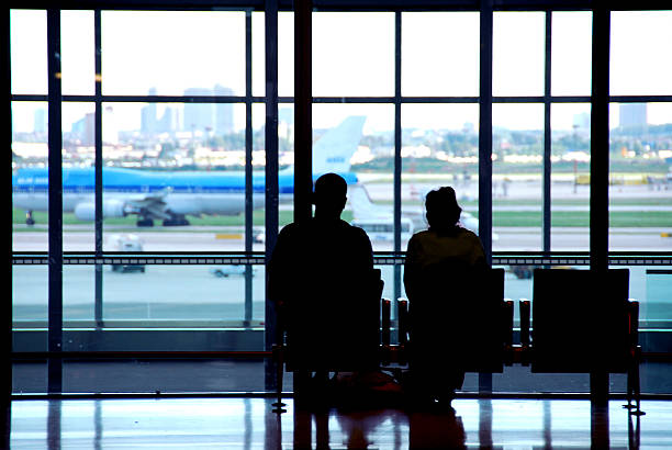 istock Couple airport 92128080