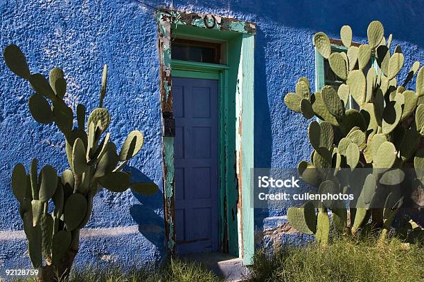 Blaue Adobe Stockfoto und mehr Bilder von Arizona - Arizona, Blau, Farbbild