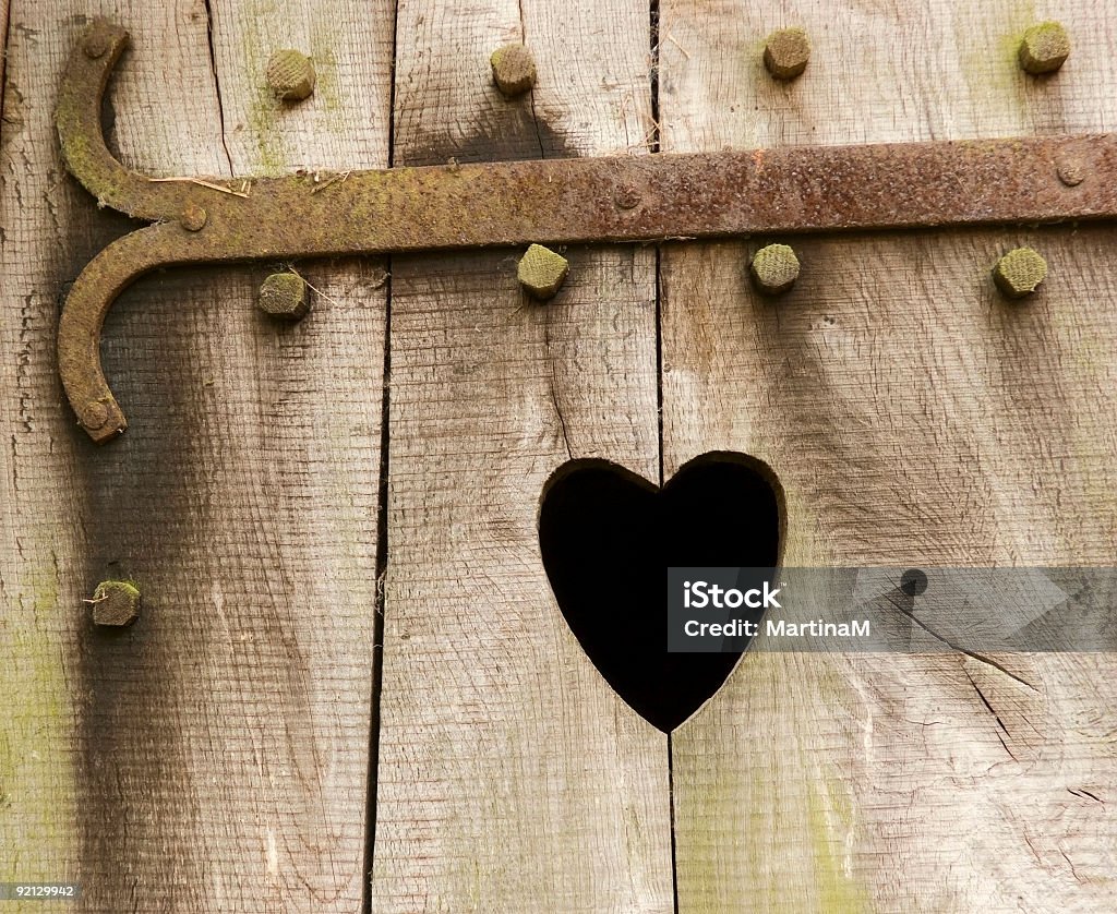 Drewniane drzwi z serca - Zbiór zdjęć royalty-free (Abstrakcja)