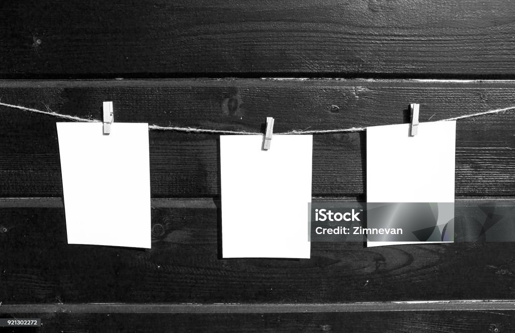 Design Notes With Rope Three White Sheets For Notes Hanging On The Rope Stock Photo - Download ...