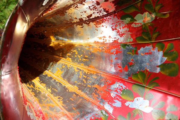 istock peeling paint on the horn of a phonograph 921327376
