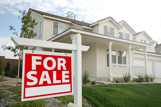istock Home For Sale Real Estate Sign 92133765