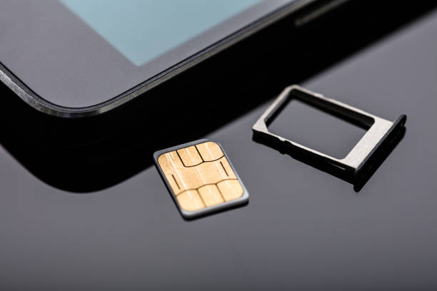 nano sim для смартфона - sim card стоковые фото и изображения