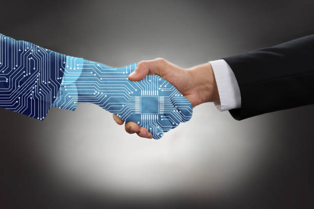 istock Businessman Shaking Hands In Front Of Mallet 921352878